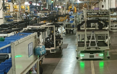 陜汽首款潛伏舉升式AGV正式投用，引領物料搬運裝備制造新篇章